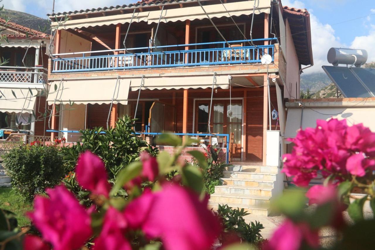 Guesthouse Rondo Himare Buitenkant foto