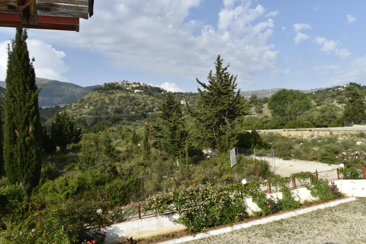 Guesthouse Rondo Himare Buitenkant foto